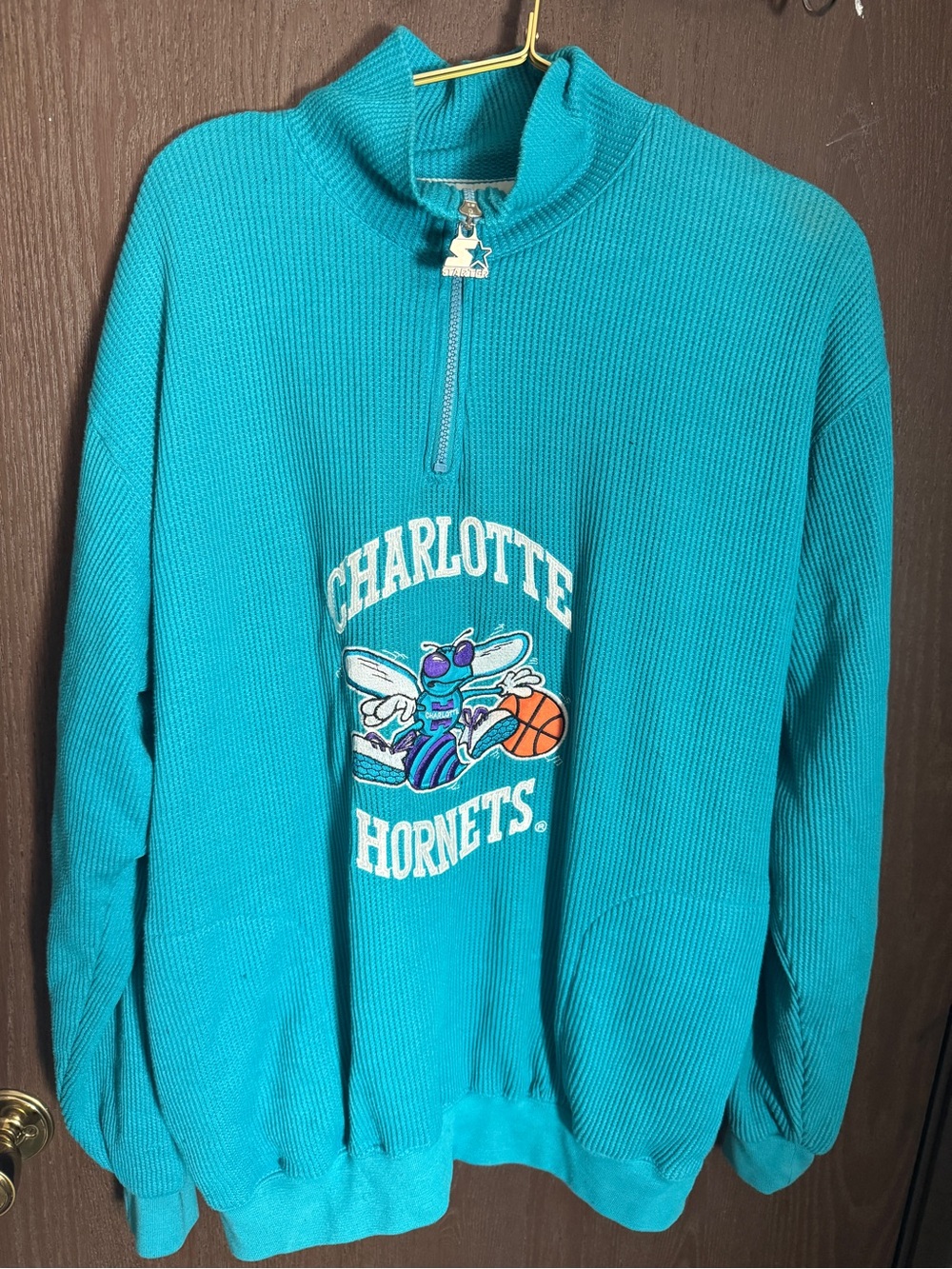 STARTER Vintage Charlotte Hornets Quarter-Zip